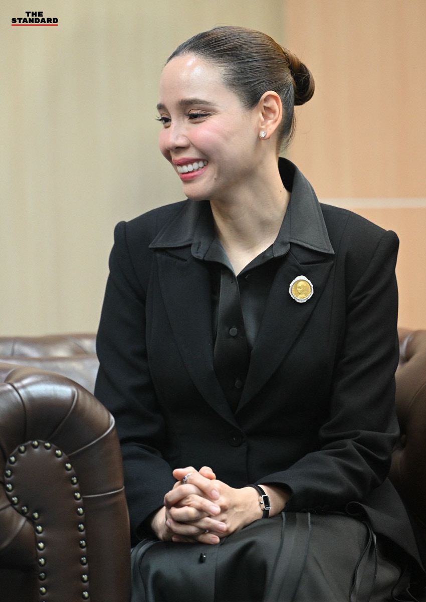 ซาบีดา รัฐมนตรีว่าการกระทรวงวัฒนธรรม ต้อนรับเอกอัครราชทูตจีนประจำประเทศไทย ในโอกาสเข้าเยี่ยมคารวะ 3