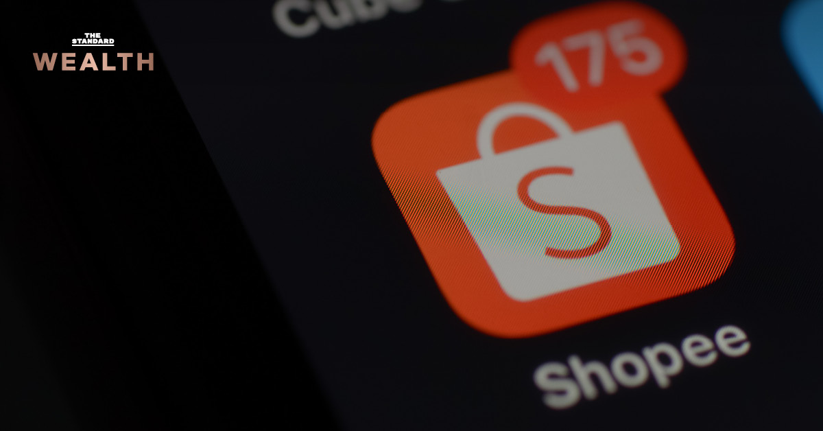 โลโก้ Shopee พร้อมข้อความระบุการปลดพนักงานสายพัฒนา 8% ทั่วโลกจากกระแส AI