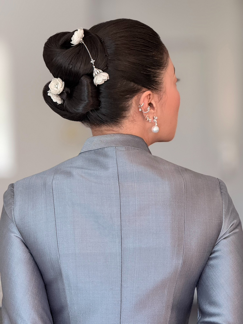 สมเด็จพระเจ้าลูกเธอ เจ้าฟ้าสิริวัณณวรี นารีรัตนราชกัญญา ทรงฉลองพระองค์ชุดไทยอมรินทร์ เสด็จร่วมรัฐพิธีต้อนรับ ณ กรุงปารีส 3