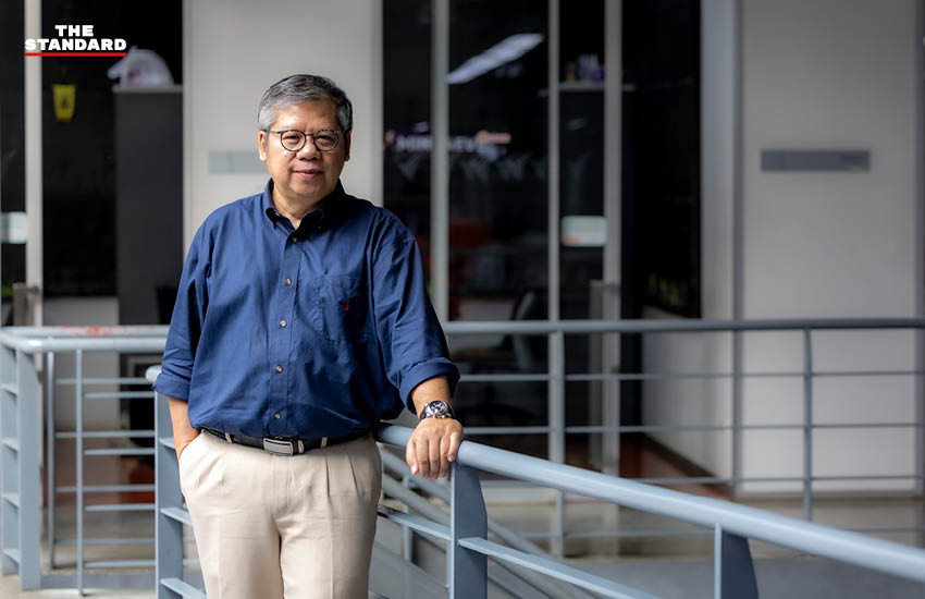 ภาพ 'สมเกียรติ จันทรสีมา' ผู้อำนวยการสำนักข่าว Thai PBS ขณะให้สัมภาษณ์ถึงวิสัยทัศน์และภารกิจสื่อสาธารณะ 4