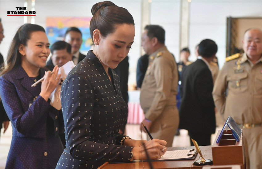 นายกรัฐมนตรีและคณะรัฐมนตรีไทยเดินทางเยือนเวียดนามอย่างเป็นทางการ 6