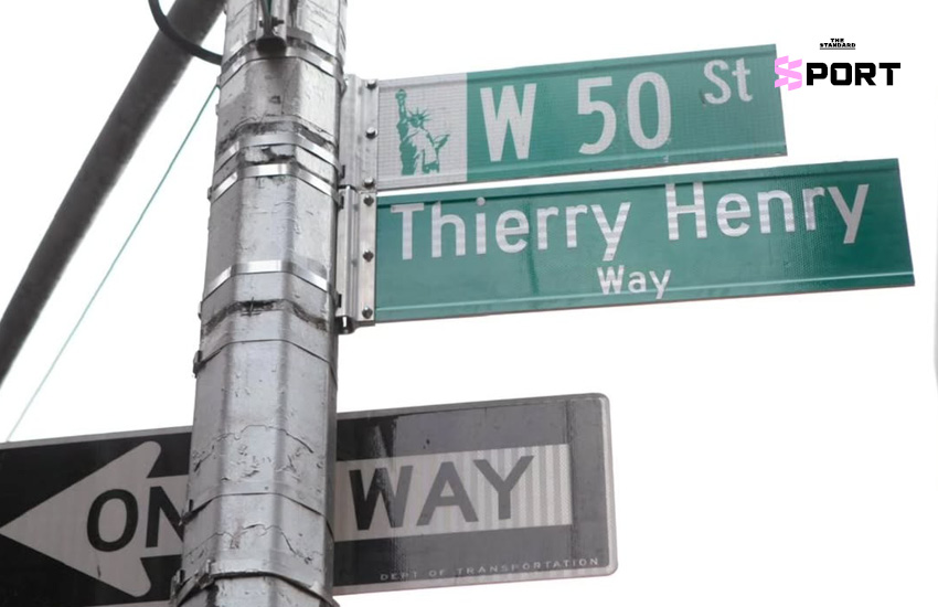 ป้ายถนน ‘Thierry Henry Way’ ในนครนิวยอร์ก 1
