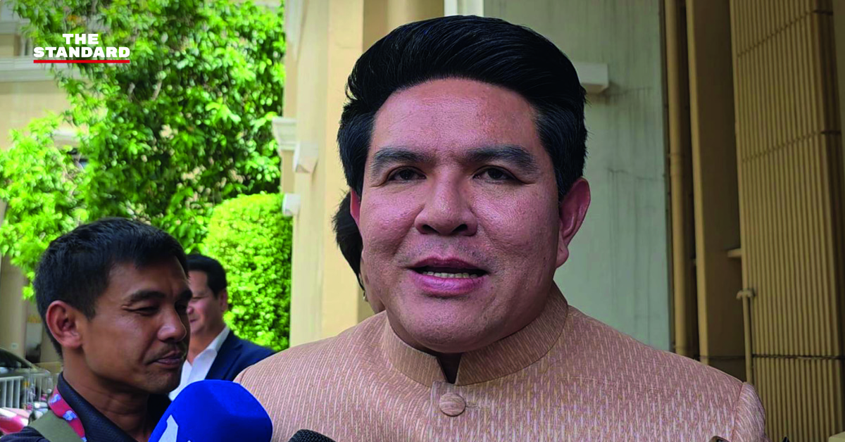 สุรศักดิ์ พันธุ์เจริญวรกุล รัฐมนตรีว่าการกระทรวงการท่องเที่ยวและกีฬา