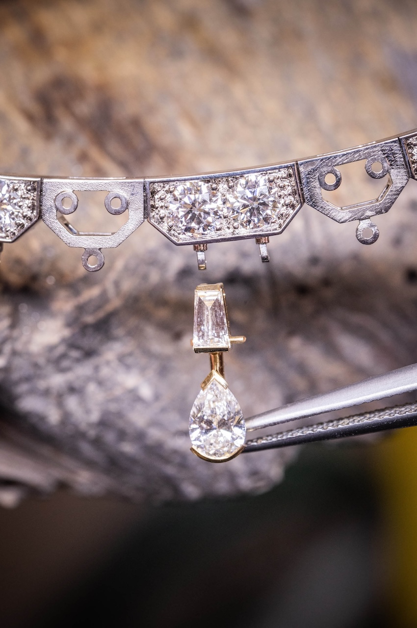 เครื่องประดับไฮจิวเวลรีจากคอลเล็กชัน Fascinating Egypt ของ Van Cleef & Arpels ที่ได้รับแรงบันดาลใจจากอารยธรรมอียิปต์ 5