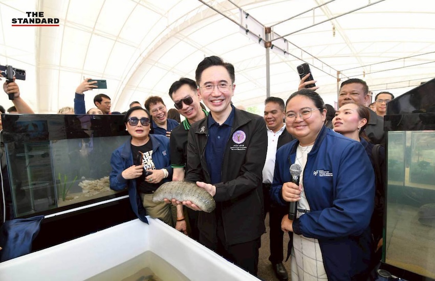 ศ.ดร.ยศชนัน วงศ์สวัสดิ์ รองนายกรัฐมนตรี ตรวจเยี่ยมงานวิจัยและนวัตกรรมด้านสมุนไพรและการเกษตรที่จังหวัดสงขลา 1