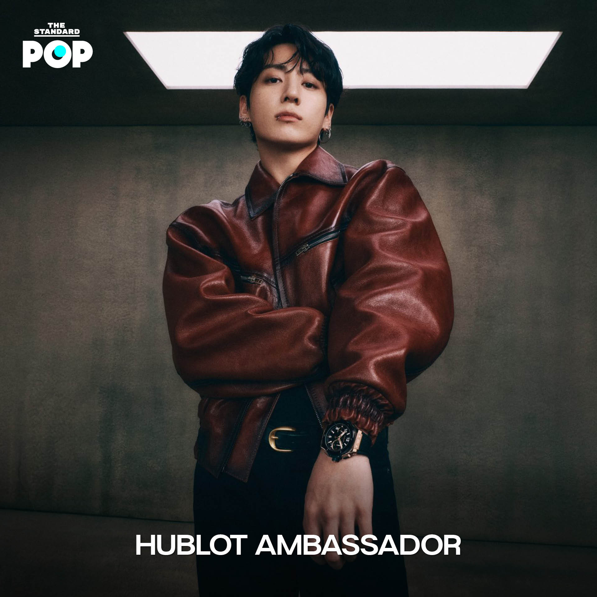 ภาพ Jung Kook สมาชิกวง BTS ในลุคแฟชั่นที่โดดเด่น 2