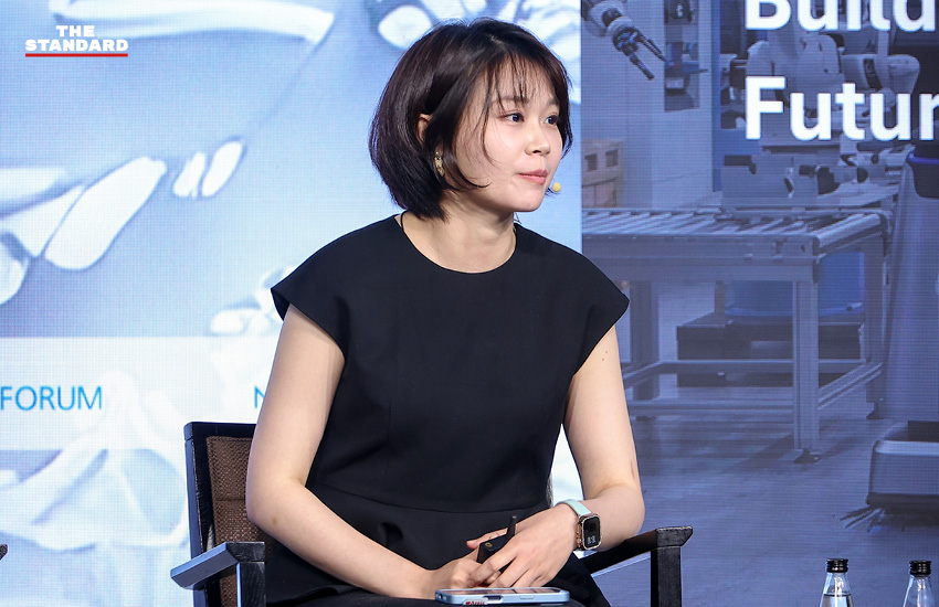 ภาพบรรยากาศการประชุม Nikkei Asia Forum APAC ที่พูดคุยเรื่อง AI และหุ่นยนต์ 2