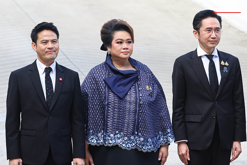 อนุทิน ชาญวีรกูล นายกรัฐมนตรี ยืนบนรถยนต์เกราะป้องกันทุ่นระเบิด ‘เฟิร์สวิน’ ในพิธีเปิดงาน THAIDEF-EX 2026 10