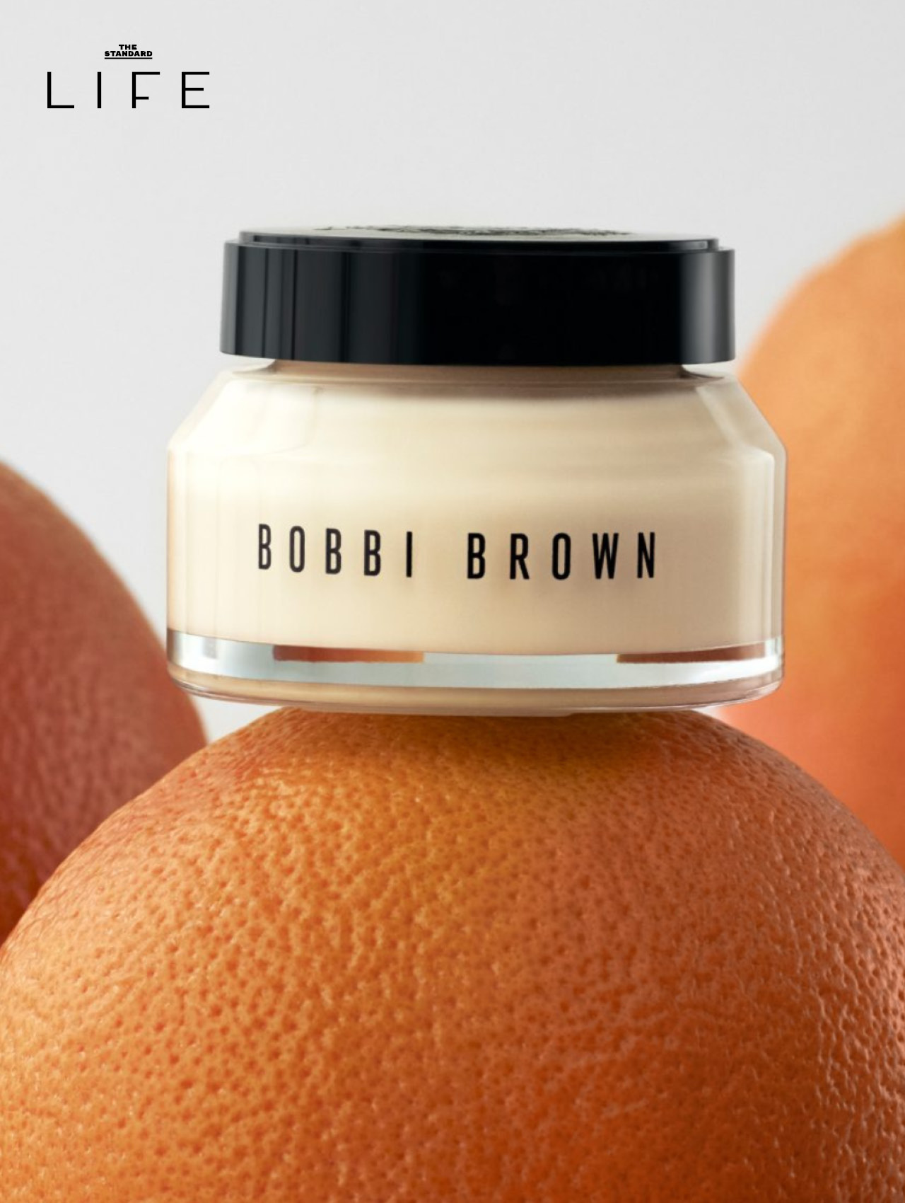 ผลิตภัณฑ์ Bobbi Brown Vitamin Enriched Face Base+ กระปุกสีเหลือง 2