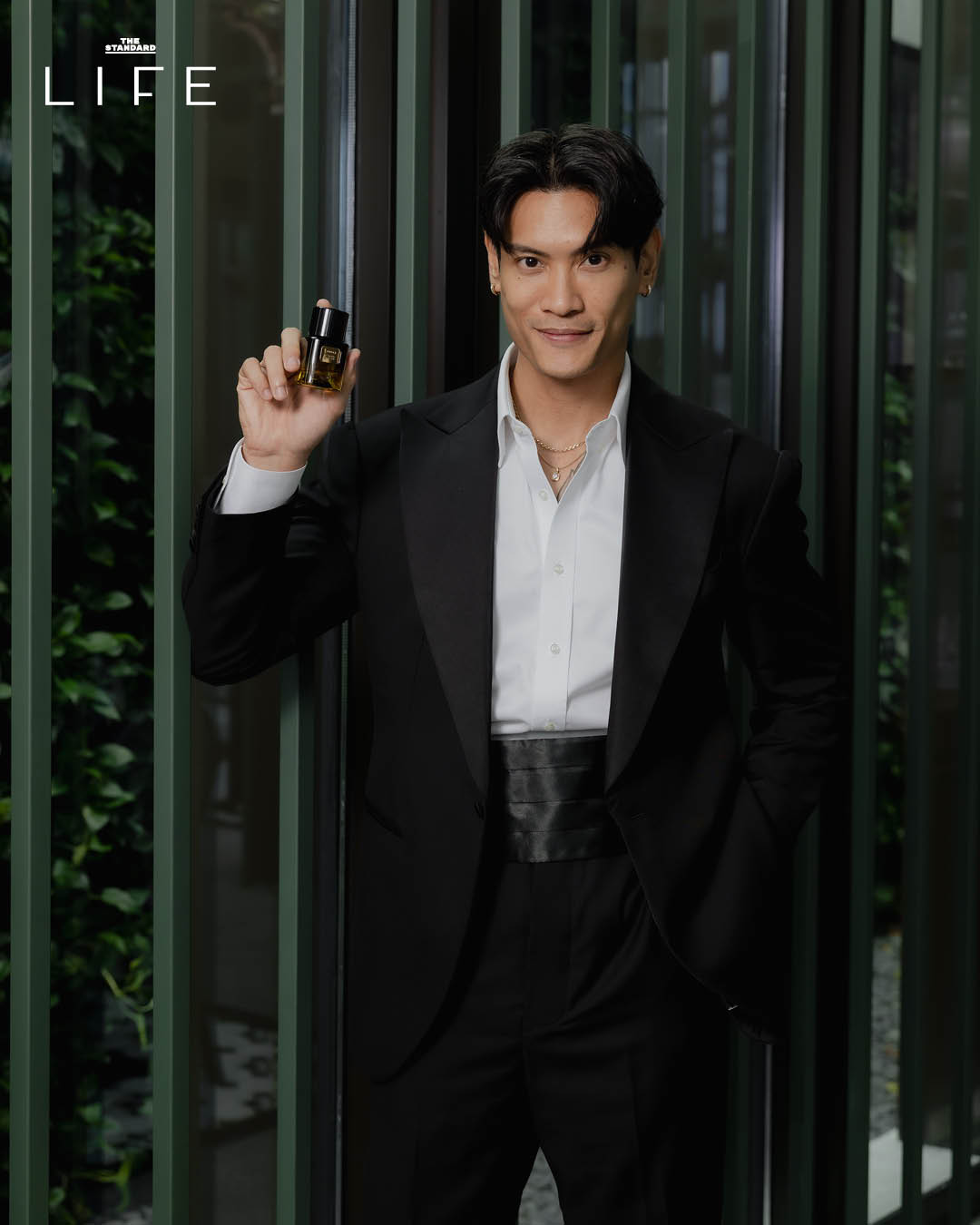 ภาพขวดน้ำหอม BOROM ดีไซน์ใหม่ สีเขียว 4