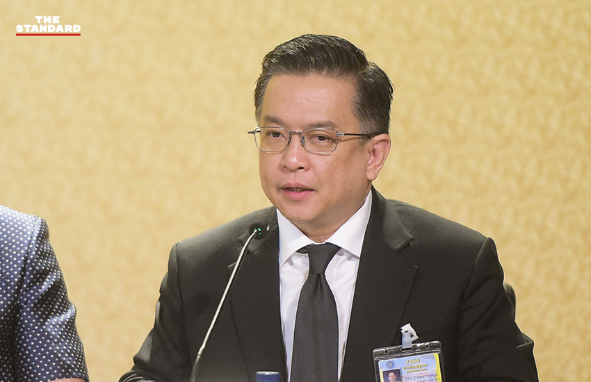 เจ้าหน้าที่รัฐบาลแถลงข่าวผลการประชุมคณะรัฐมนตรีเกี่ยวกับการขยายเวลาทบทวนสิทธิบัตรคนจน 5