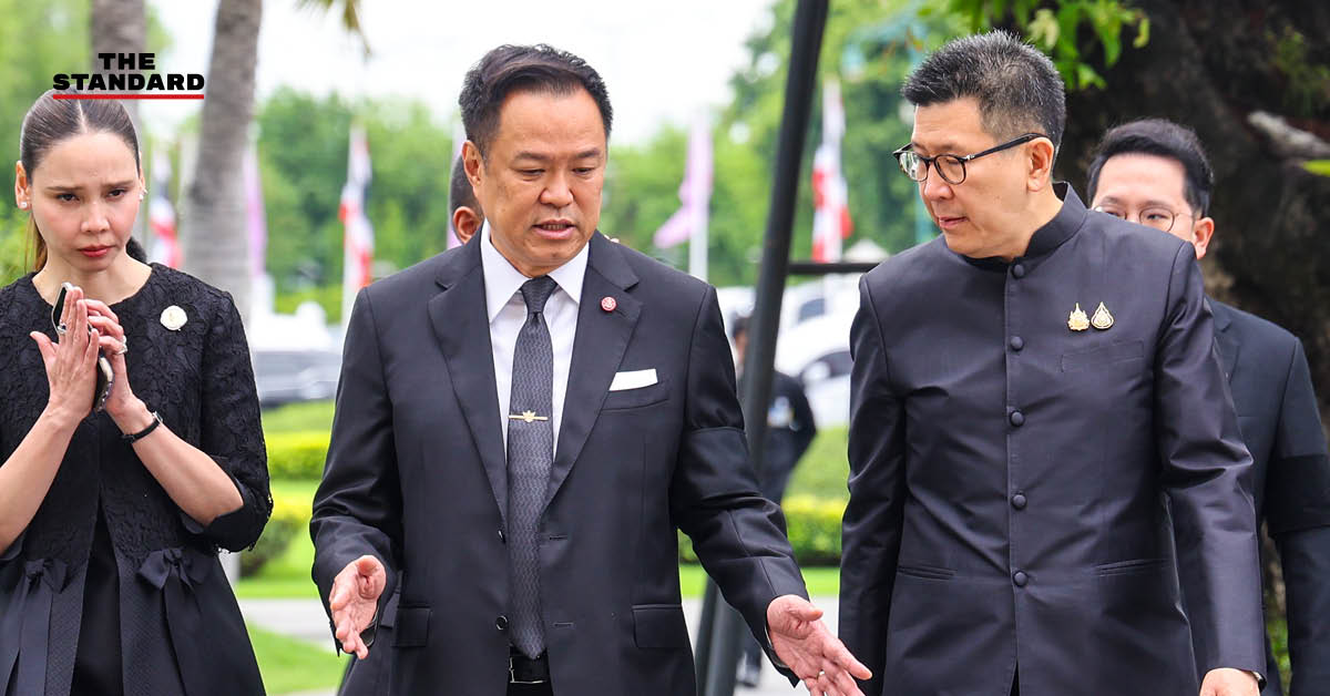 นายกรัฐมนตรีเป็นประธานการประชุมคณะรัฐมนตรี