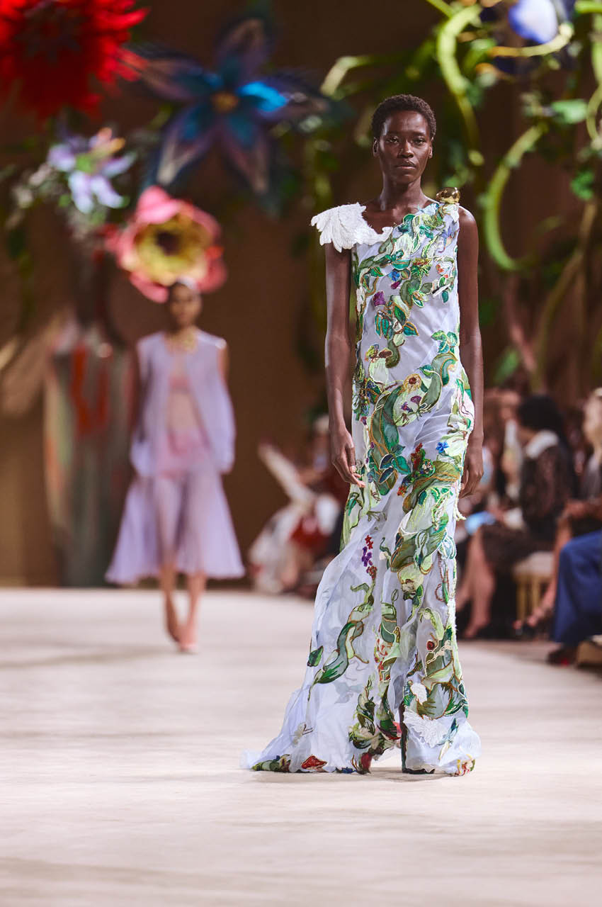 ชุดกูตูร์จาก CHANEL คอลเล็กชัน Fall/Winter 2026 ที่ได้แรงบันดาลใจจากหนังสือนิทาน 6