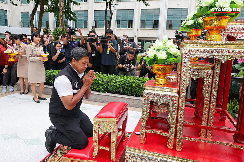 ชัชชาติ สิทธิพันธุ์ พร้อมทีมผู้บริหารชุดใหม่แถลงนโยบาย 7