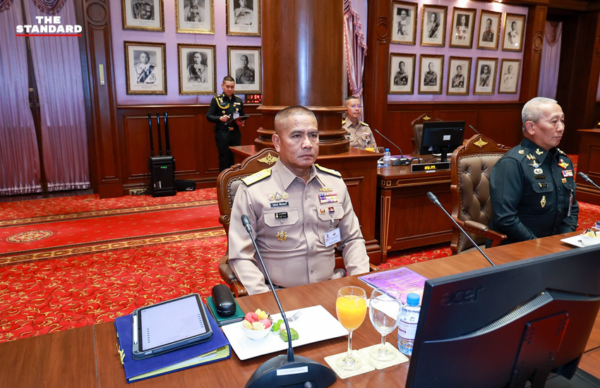 พล.ท. อดุลย์ บุญธรรมเจริญ ประธานสภากลาโหม เป็นประธานการประชุมสภากลาโหม 4