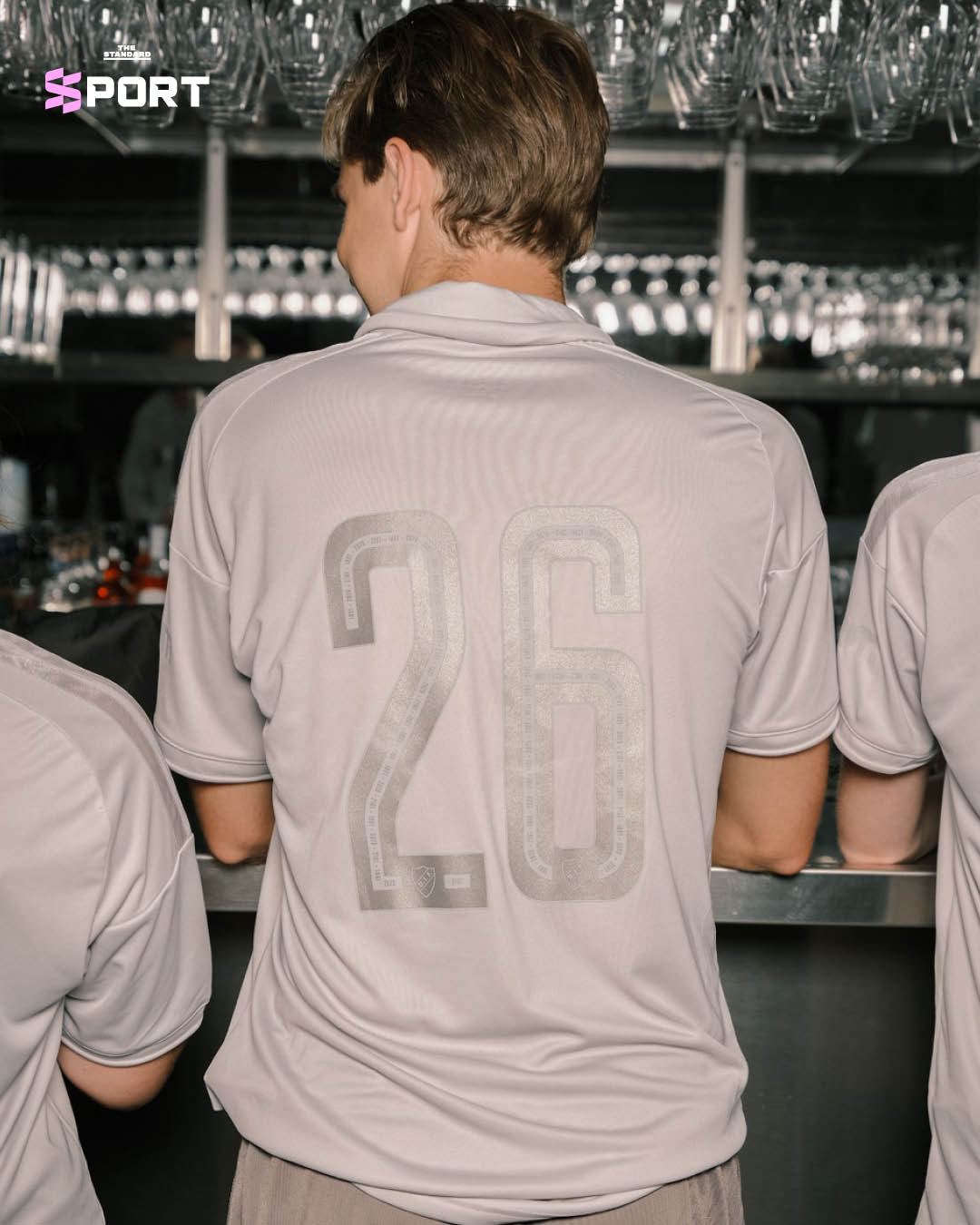 ภาพเสื้อฟุตบอลสโมสรเยอร์การ์เดนส์ ไอเอฟ ที่ระบุว่าเป็นตั๋วเข้าชมการแข่งขันในปี 2161 3