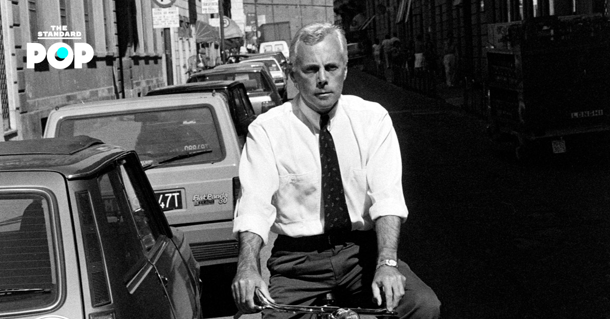 Giorgio Armani ดีไซเนอร์ชื่อดังในชุดสูท