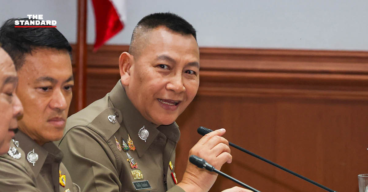 พล.ต.อ.กิตติ์รัฐ พันธุ์เพ็ชร์ ผู้บัญชาการตำรวจแห่งชาติ แถลงข่าวความคืบหน้าคดีไฟไหม้โรงเบียร์ ณ ลาดพร้าว
