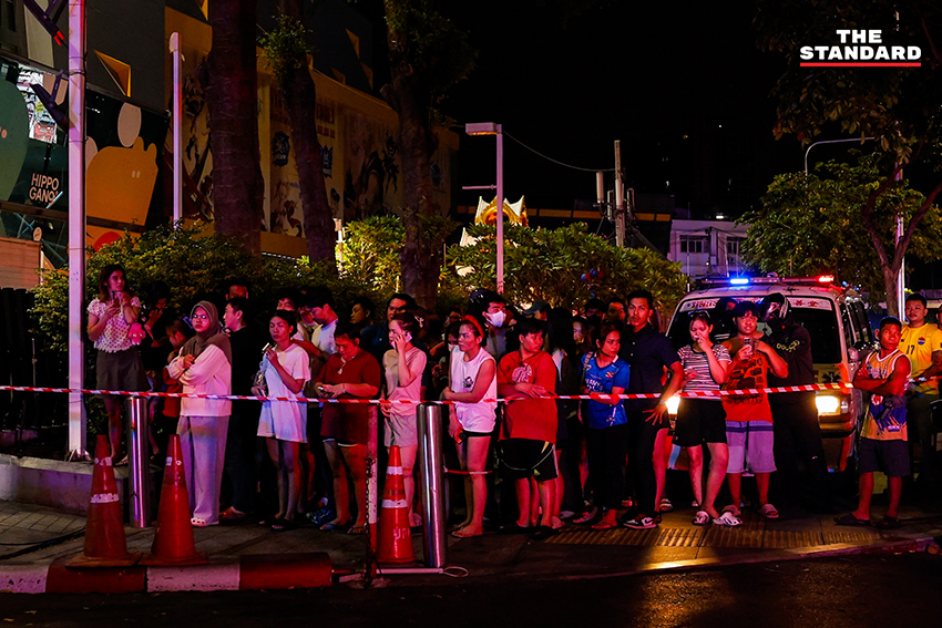 ภาพความเสียหายและเจ้าหน้าที่กู้ภัยหลังเหตุเพลิงไหม้ลาดพร้าวซอย 1 15