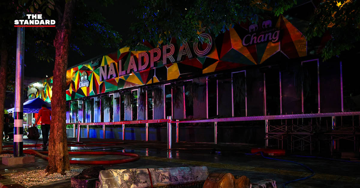ภาพรวมสถานการณ์หลังเหตุเพลิงไหม้ลาดพร้าว แสดงถึงการช่วยเหลือและเยียวยาผู้ประสบภัย
