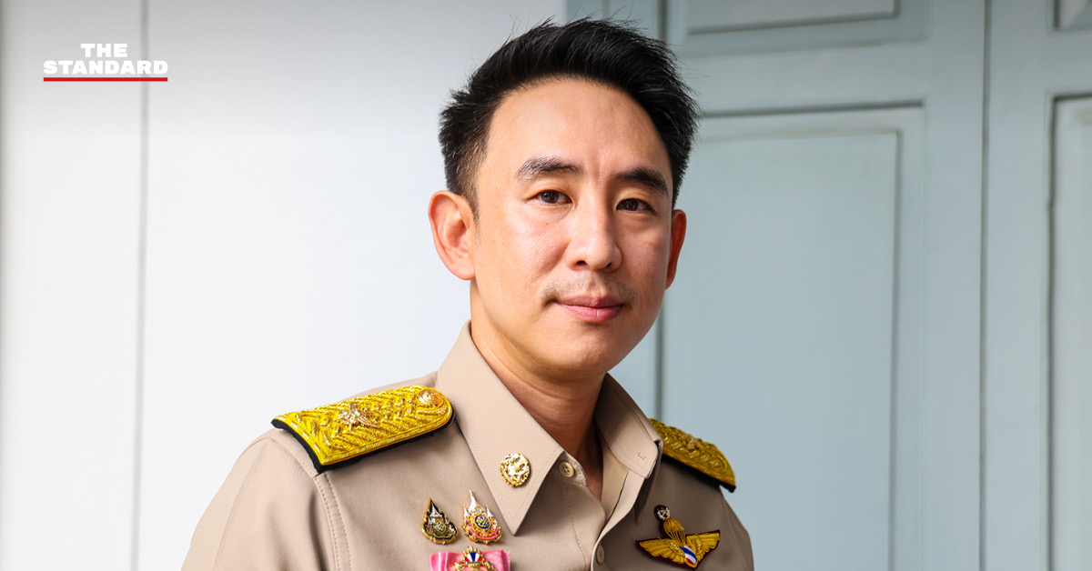 วรศิษฎ์ เลียงประสิทธิ์ รัฐมนตรีช่วยว่าการกระทรวงมหาดไทย ให้สัมภาษณ์สื่อมวลชน
