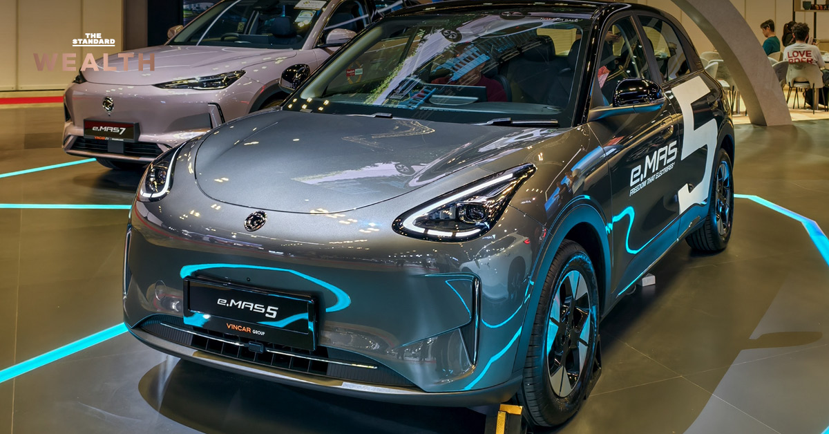 รถยนต์ไฟฟ้า Proton e.MAS พร้อมข้อความแสดงยอดขาย EV ในมาเลเซียแซงหน้าไฮบริด