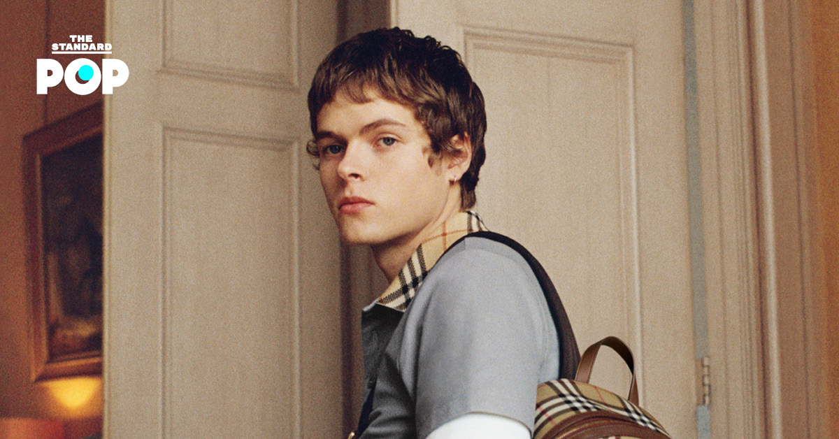 Moses Martin ในแคมเปญ Escape to the Countryside ของ Burberry