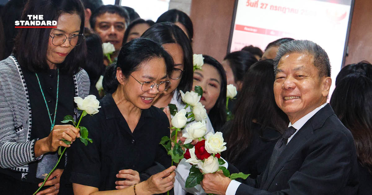 นพ. สรณ บุญใบชัยพฤกษ์ ประธาน กสทช. แถลงข่าวหลังการประชุมล่ม
