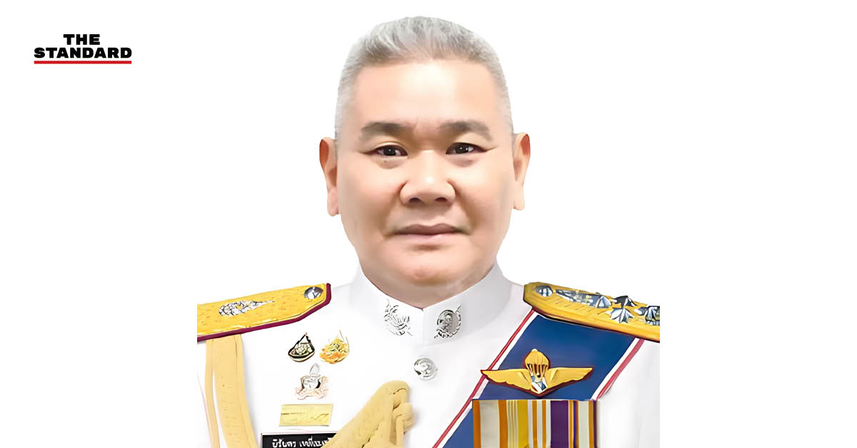 พล.ต.อ. นิรันดร เหลื่อมศรี ในชุดเครื่องแบบตำรวจ