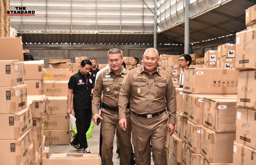 พล.ต.อ. นิรันดร เหลื่อมศรี ในชุดเครื่องแบบตำรวจ 2