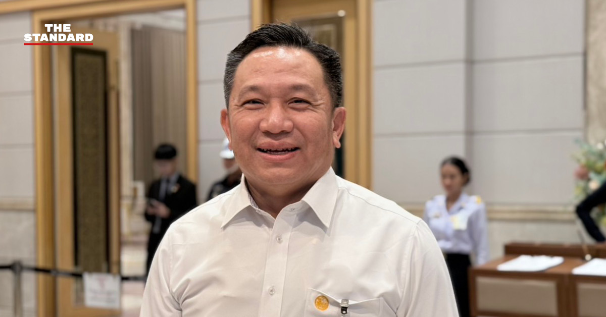 นิรัตน์ พงษ์สิทธิถาวร รองปลัดกระทรวงมหาดไทย ให้สัมภาษณ์สื่อมวลชน