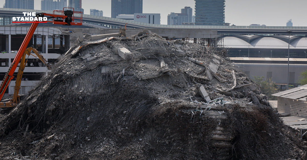 ภาพอาคารที่ทำการแห่งใหม่ของ สตง. ที่ถล่มลงมาบริเวณย่านพหลโยธิน