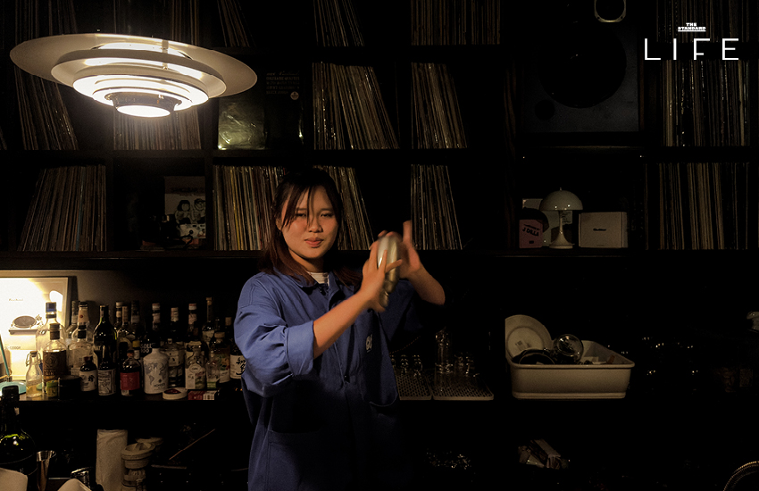 ภาพบรรยากาศภายใน OBi Record Bar บาร์แผ่นเสียงสไตล์ญี่ปุ่นย่านสีลม 3