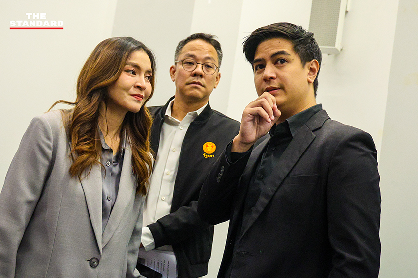 ภาพพรรคร่วมฝ่ายค้านแถลงข่าวเปิดหลักฐานคดีฮั้ว สว. ภาค 2 3