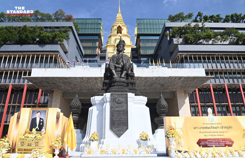 โสภณ ซารัมย์ ประธานรัฐสภา ขึ้นเครนตัดแต่งต้นไม้ในกิจกรรมจิตอาสา 8