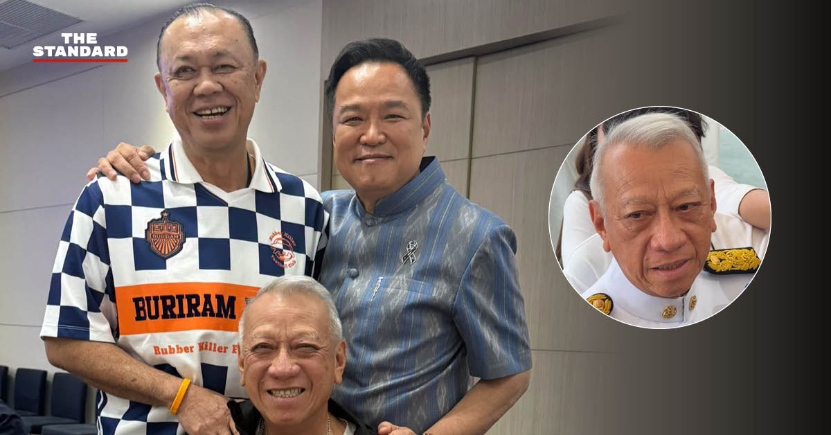 พิพัฒน์ รัชกิจประการ, อนุทิน ชาญวีรกูล และ เนวิน ชิดชอบ ถ่ายภาพร่วมกัน