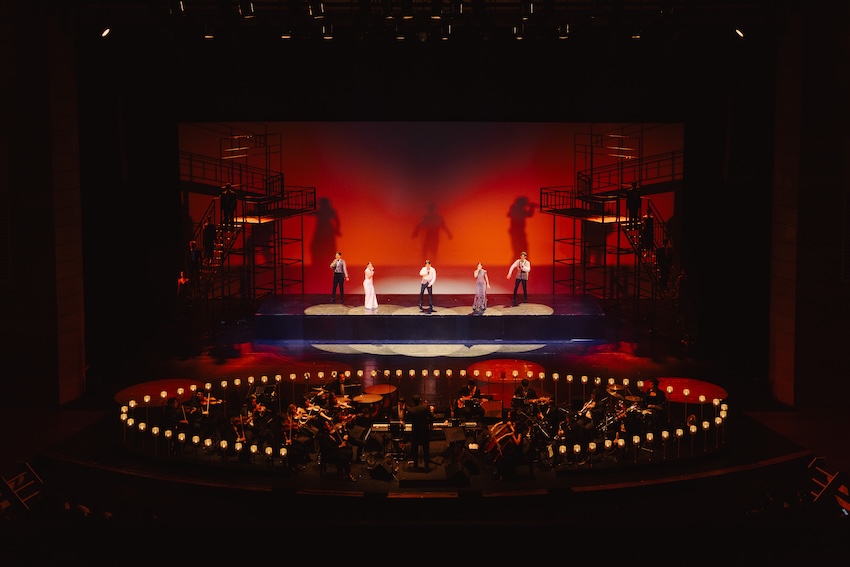 ภาพบรรยากาศการแสดงแฟชั่นโชว์ PIPATCHARA THE MAIN STAGE ฉลองครบรอบ 8 ปี 6
