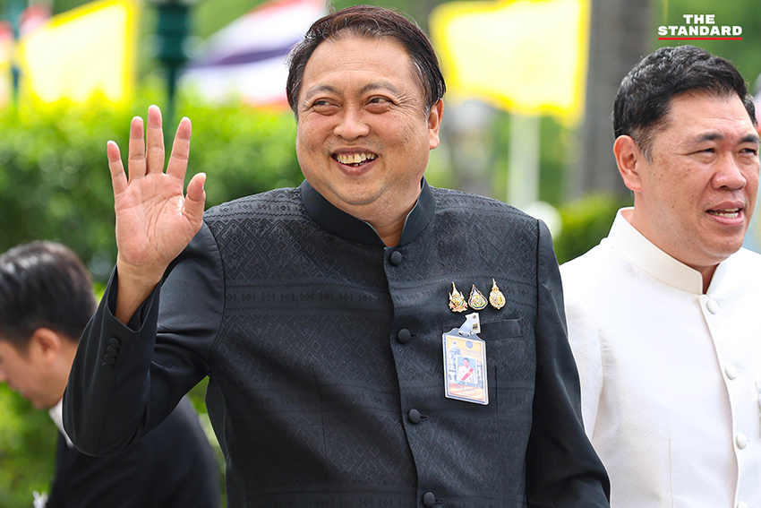 นายกรัฐมนตรีนำคณะรัฐมนตรีประชุมที่ทำเนียบรัฐบาล 3