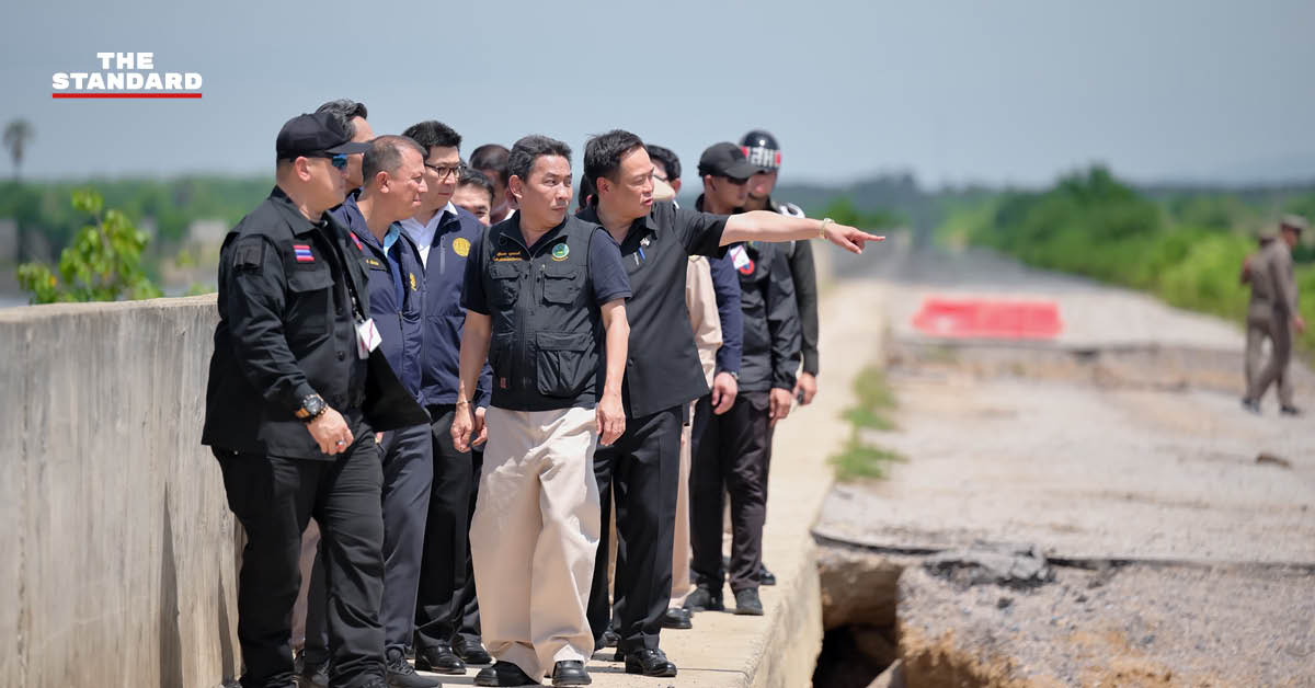 อนุทิน ชาญวีรกูล นายกรัฐมนตรี ลงพื้นที่ติดตามแผนรับมือน้ำท่วมหาดใหญ่ จังหวัดสงขลา