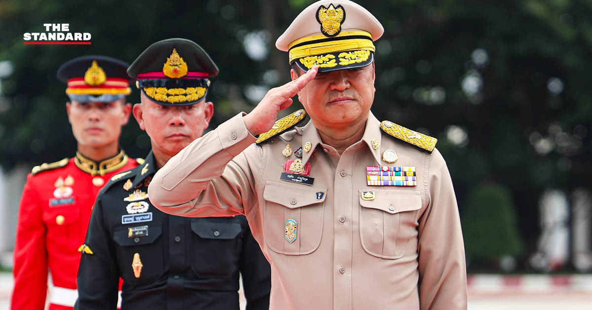 นายกรัฐมนตรีตรวจแถวกองทหารเกียรติยศผสมสามเหล่าทัพ