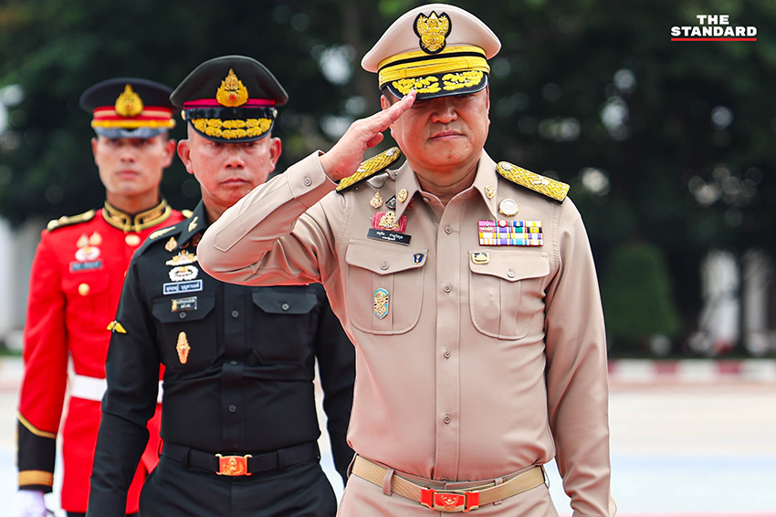 นายกรัฐมนตรีตรวจแถวกองทหารเกียรติยศผสมสามเหล่าทัพ 1