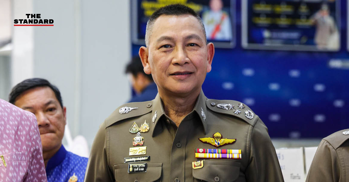 ภาพเจ้าหน้าที่ตำรวจกำลังปฏิบัติการปราบปรามยาเสพติด