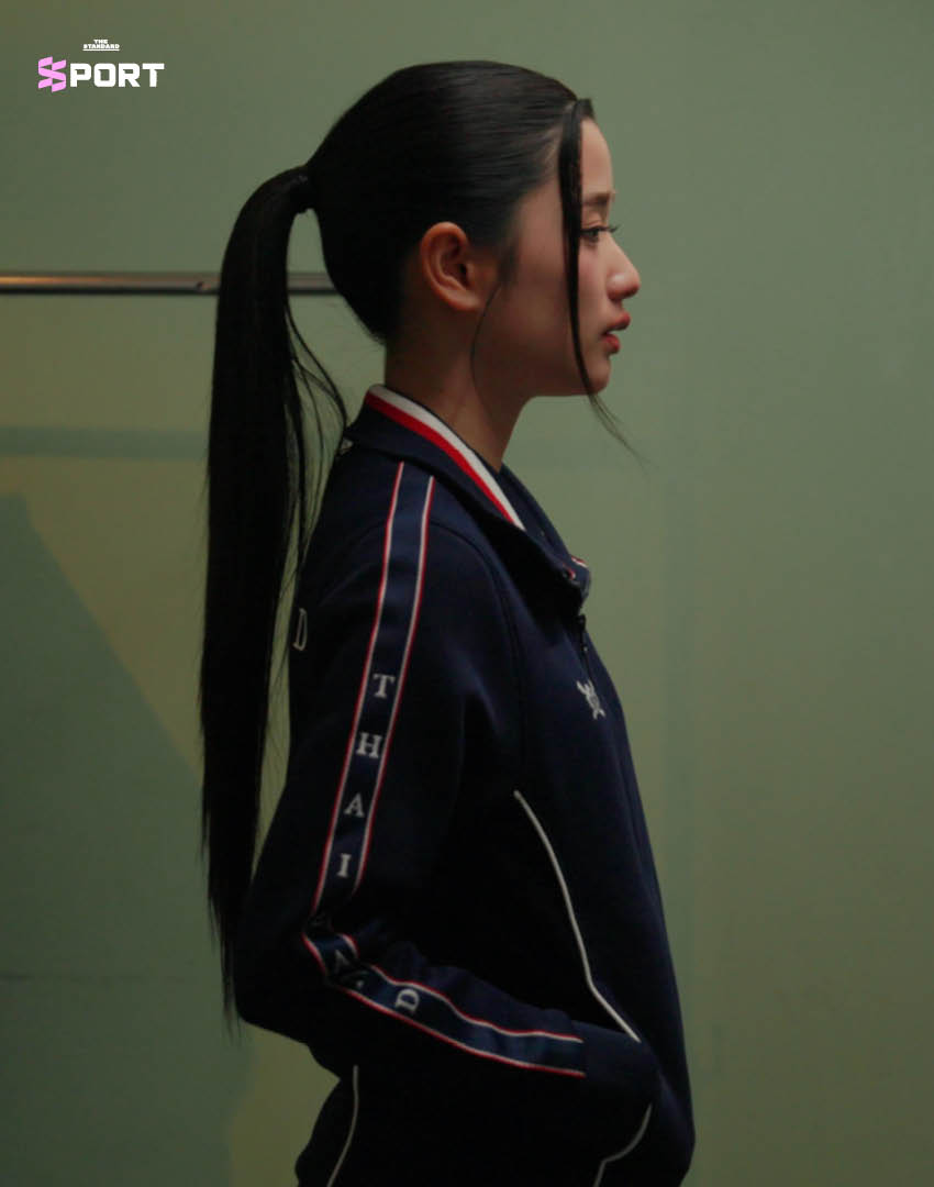 ตู-ต้นตะวัน และ นิ้ง-ชัญญา ในชุดทีมฟันดาบทีมชาติไทยจาก Royal Ivy Regatta 4