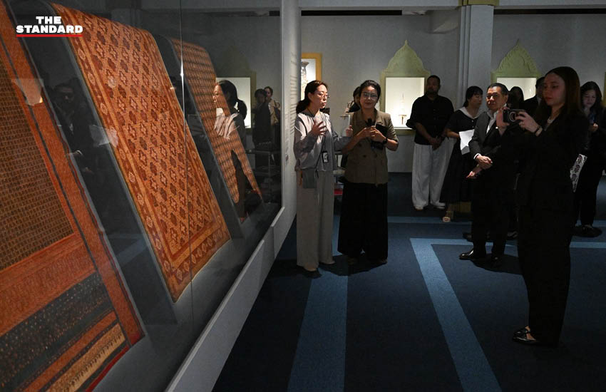 ซาบีดา ไทยเศรษฐ์ รัฐมนตรีว่าการกระทรวงวัฒนธรรม เยี่ยมชมนิทรรศการศิลปะไทยที่พิพิธภัณฑสถานแห่งชาติเกาหลี 5