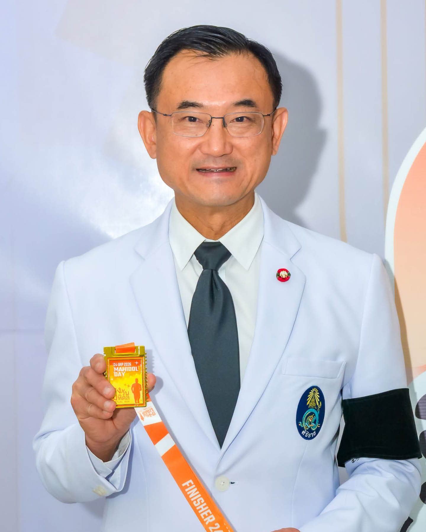 ภาพผู้บริหารศิริราชเปิดตัวกิจกรรม 'ธงวันมหิดล Virtual Run 2026' ชวนวิ่งเพื่อผู้ป่วย 3