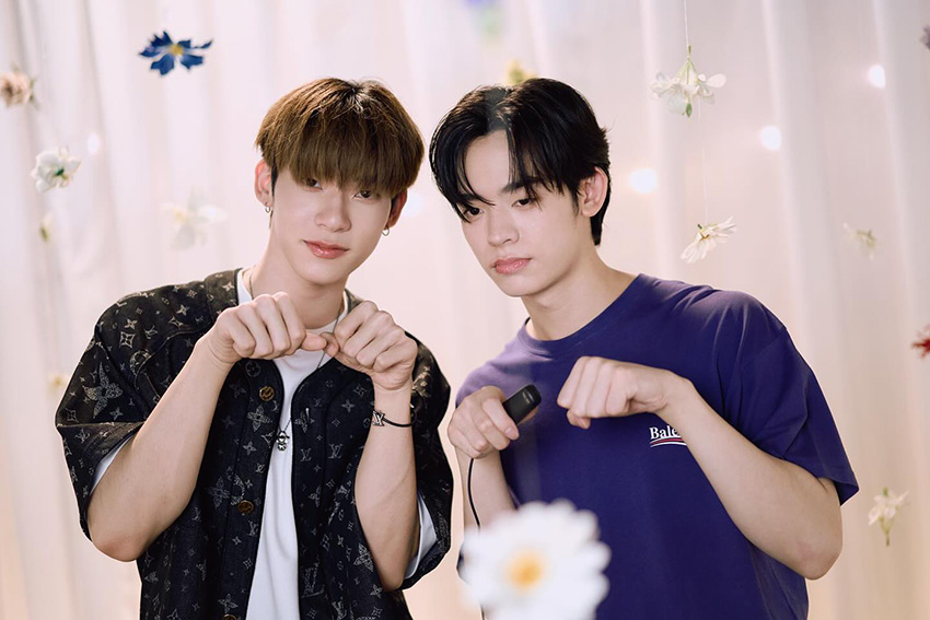 ภาพคู่ของ ตี๋ตี๋-วันพิชิต และ ป๋อ-ศุภการ สองนักแสดงจาก DOMUNDI 4