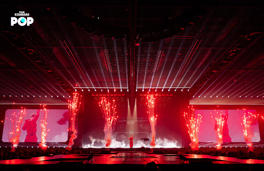 ภาพ TEN กำลังแสดงบนเวทีคอนเสิร์ต TEN:CORE0110 4