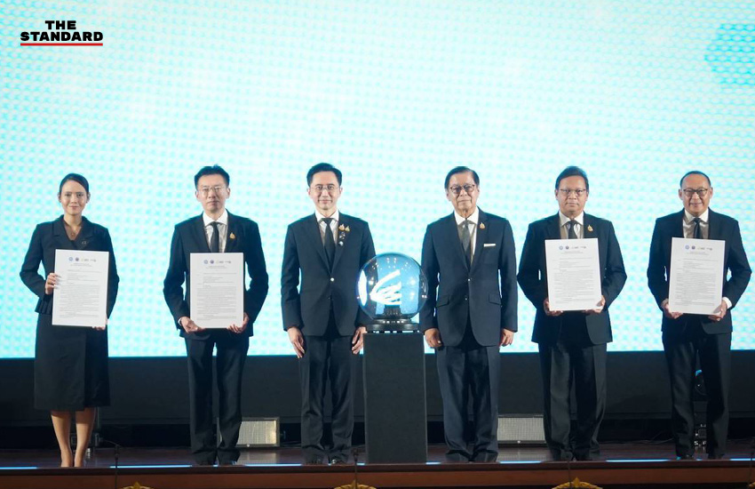 ยศชนัน วงศ์สวัสดิ์ และ สีหศักดิ์ พวงเกตุแก้ว ร่วมพิธีประกาศเจตจำนงความร่วมมือขับเคลื่อนการทูตวิทยาศาสตร์ 1