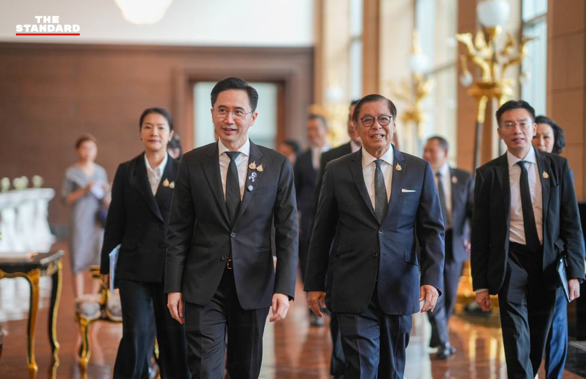 ยศชนัน วงศ์สวัสดิ์ และ สีหศักดิ์ พวงเกตุแก้ว ร่วมพิธีประกาศเจตจำนงความร่วมมือขับเคลื่อนการทูตวิทยาศาสตร์ 4