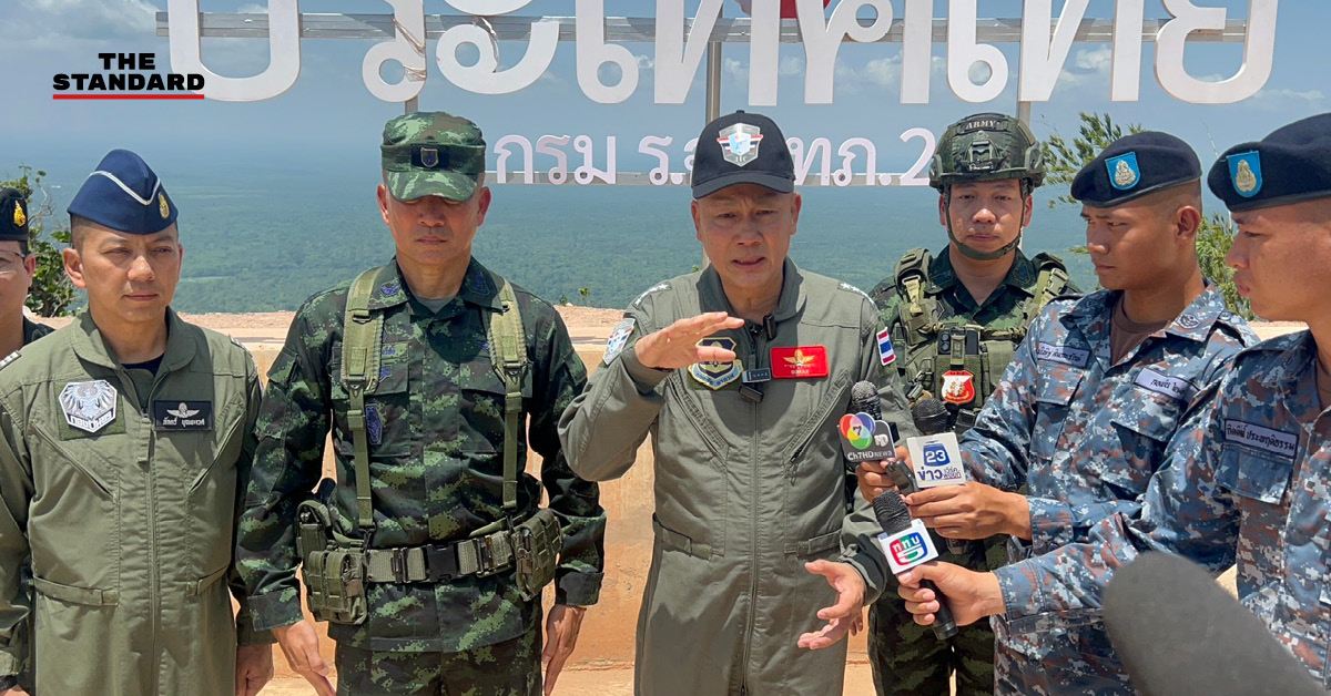 พล.อ.อ. ประภาส สอนใจดี ผู้อำนวยการศูนย์ข่าวสารสถานการณ์ ไทย–กัมพูชา ลงพื้นที่ชายแดนอุบลราชธานีและศรีสะเกษ